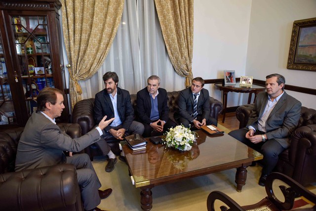 Bordet junto a los Presidentes de Bloques del Senado.