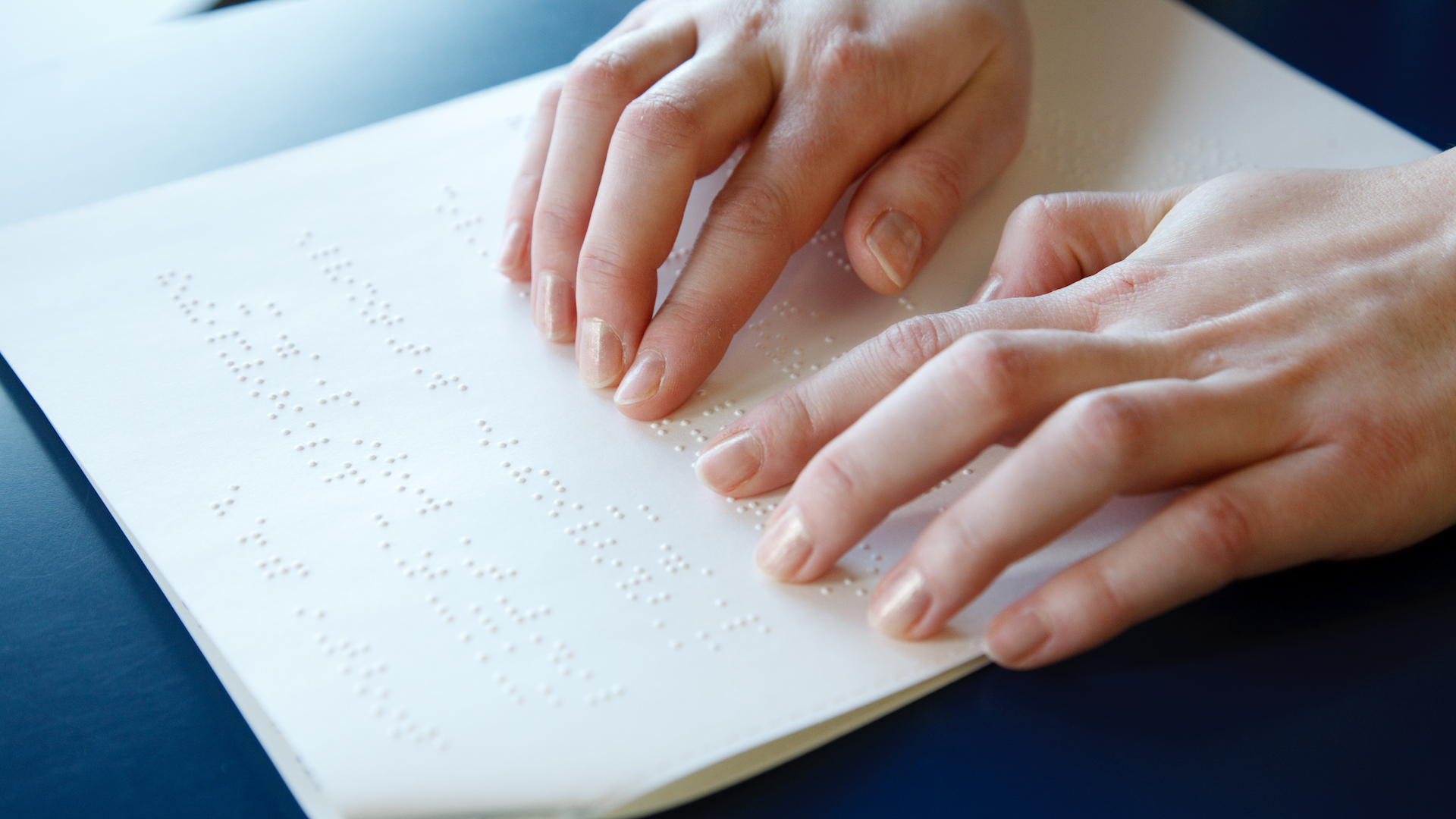 Permitirá armar un sector de lectura en Braille para personas no videntes.