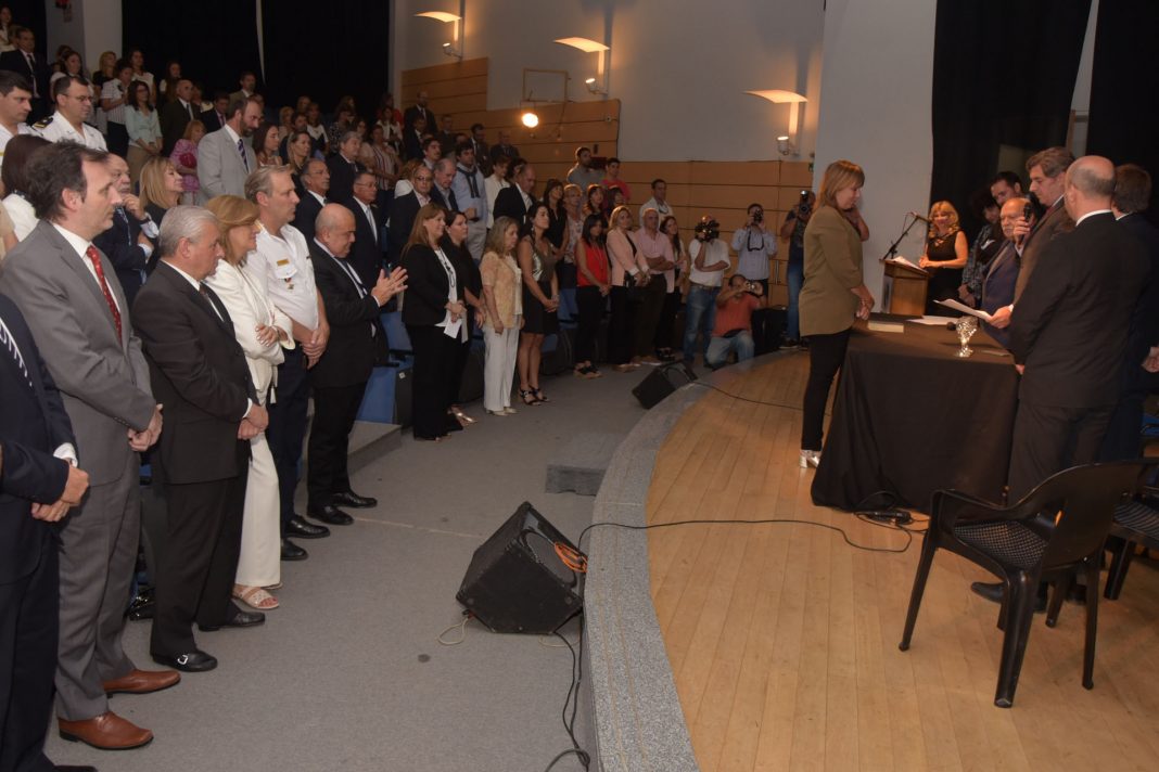 La nueva estructura está conformada por los jueces Dres. Mariela Rojas, Jorge Gallino y Juan Manuel Iglesias; la defensora oficial Julieta Elizalde y la fiscal (provisional) María Esquivo.